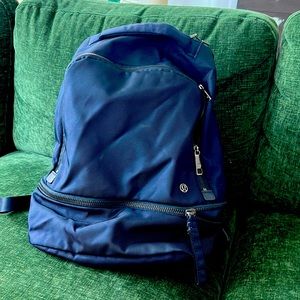 lululemon back pack navy